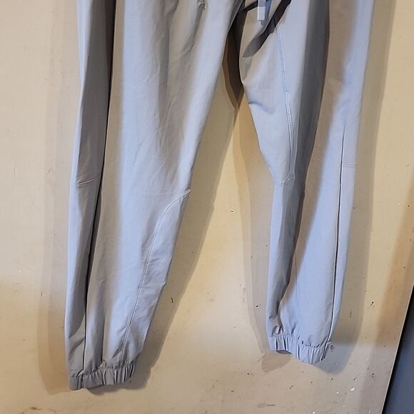 Fabletics the one jogger medium NWT - Picture 2 of 4